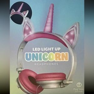 Traxx Unicorn LED LIGHT UP  Unicorn Headphones Pink.